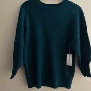Liz Claiborne Green Crew Neck Sweater with Textured Knit and Relaxed Fit